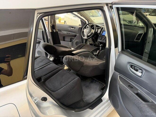 Nissan Wingroad-11