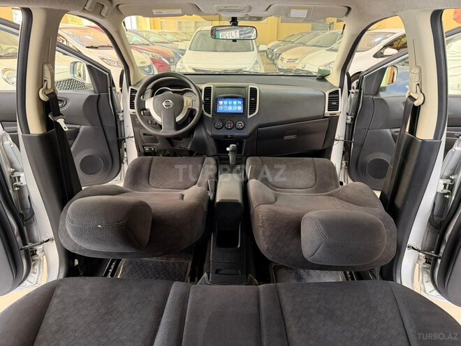 Nissan Wingroad-12