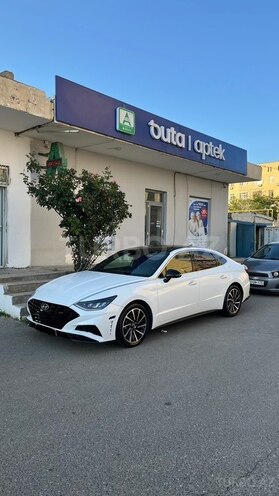 Hyundai Sonata-2