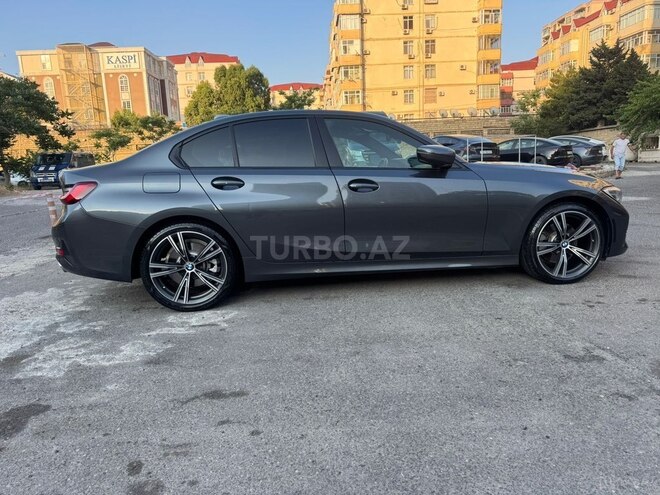 BMW 330-2