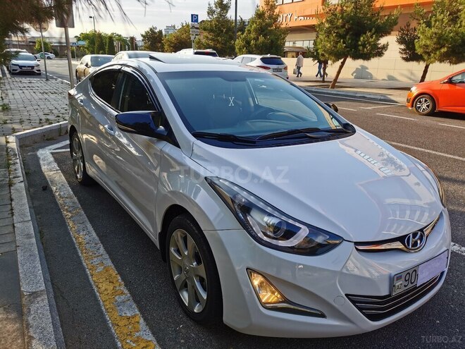 Hyundai Elantra-5