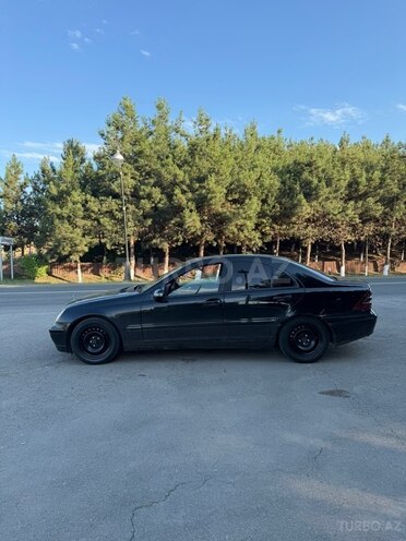 Mercedes C 200-2