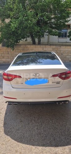 Hyundai Sonata-2