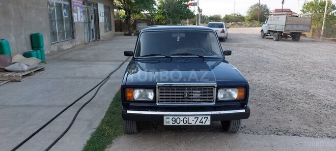 LADA (VAZ) 2107-1