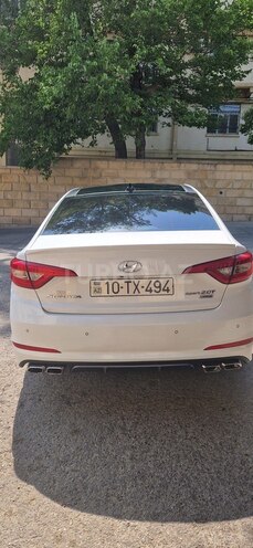 Hyundai Sonata-15