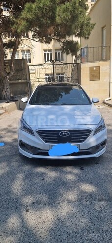 Hyundai Sonata-1