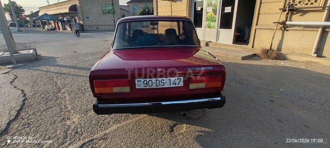 LADA (VAZ) 2107-2