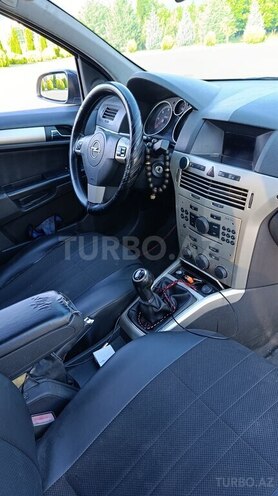 Opel Astra-10