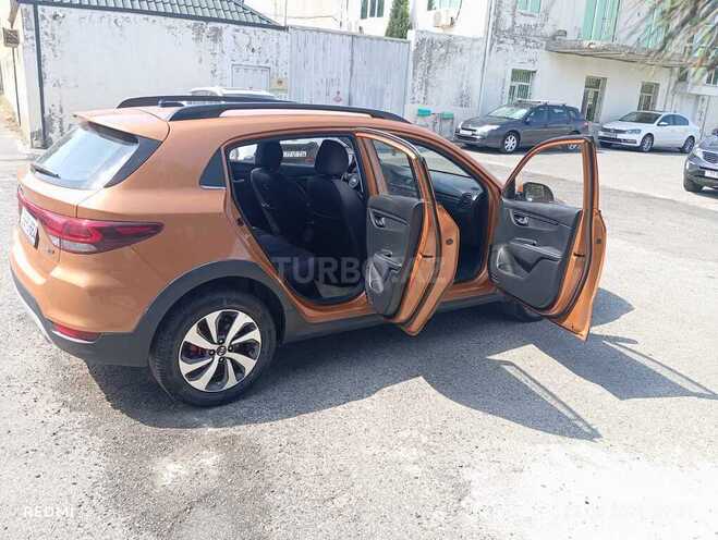 Kia Rio X-Line-5