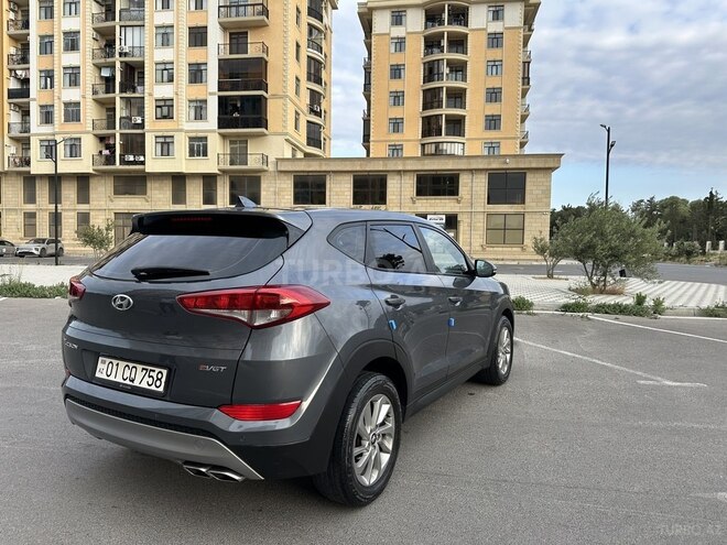 Hyundai Tucson-8