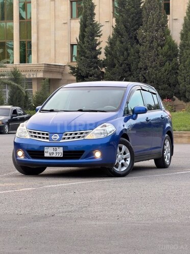 Nissan Tiida-4