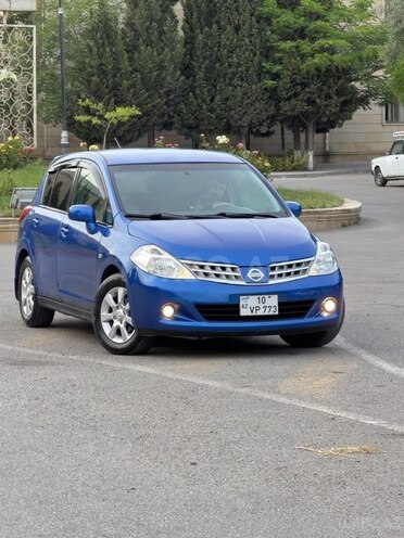 Nissan Tiida-5