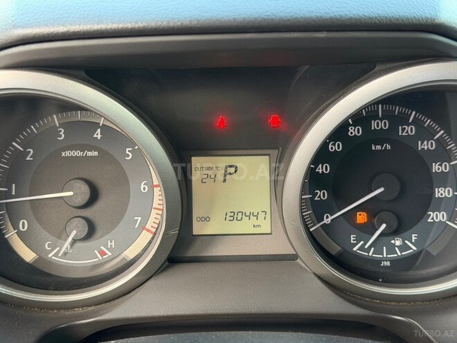Toyota Land Cruiser Prado-12