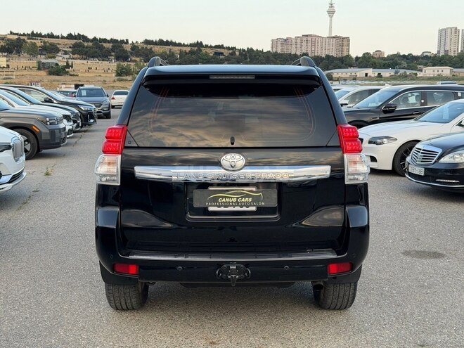 Toyota Land Cruiser Prado-9
