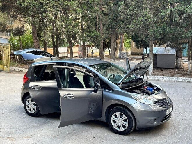 Nissan Note-2