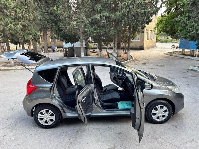 Nissan Note-6