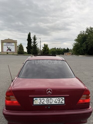 Mercedes C 180-7