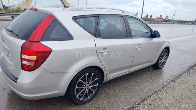 Kia Ceed SW-3