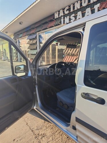 Ford Tourneo Connect-6