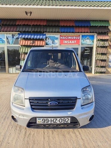 Ford Tourneo Connect-2