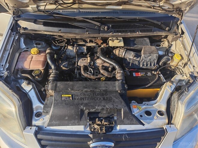 Ford Tourneo Connect-3
