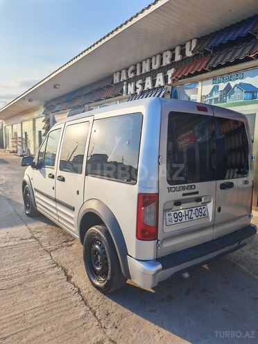 Ford Tourneo Connect-15