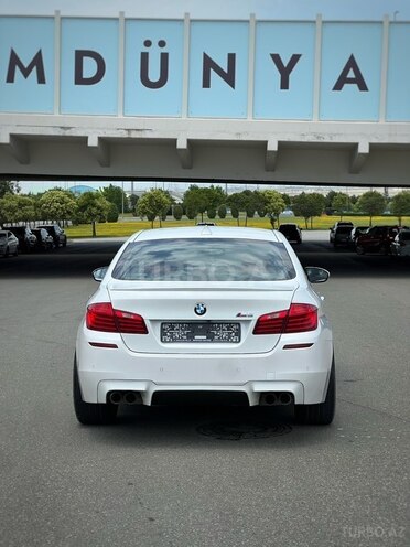 BMW 528-2