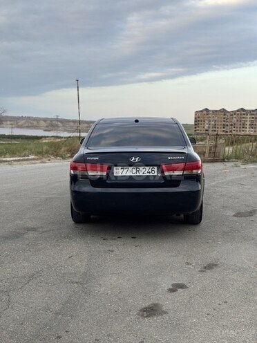 Hyundai Sonata-6