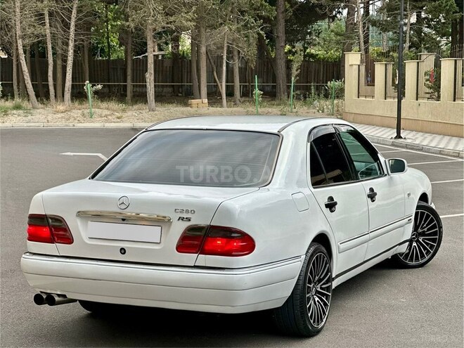 Mercedes E 280-16