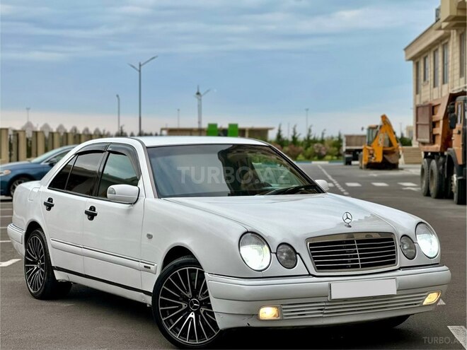 Mercedes E 280-7