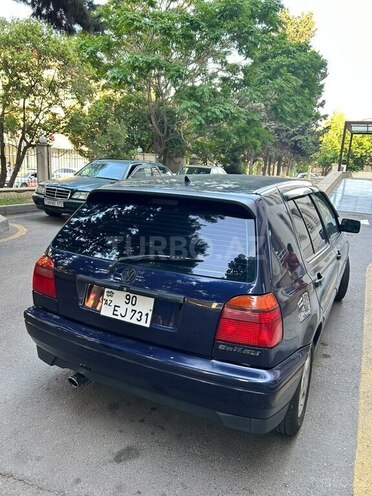Volkswagen Golf-5