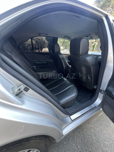 Mercedes E 270-5
