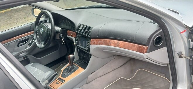 BMW 523-10
