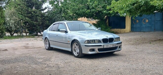BMW 523-2