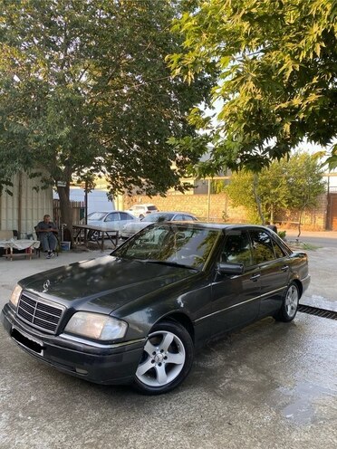 Mercedes C 180-2