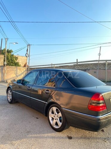 Mercedes C 180-11