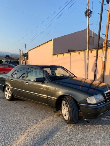 Mercedes C 180-17