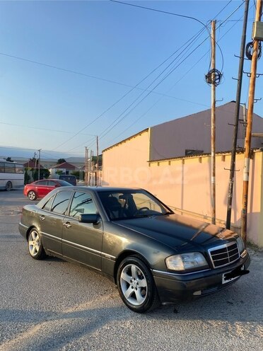 Mercedes C 180-9