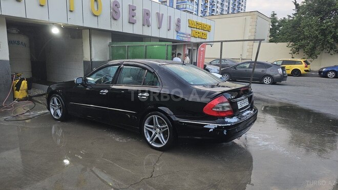 Mercedes E 300-4