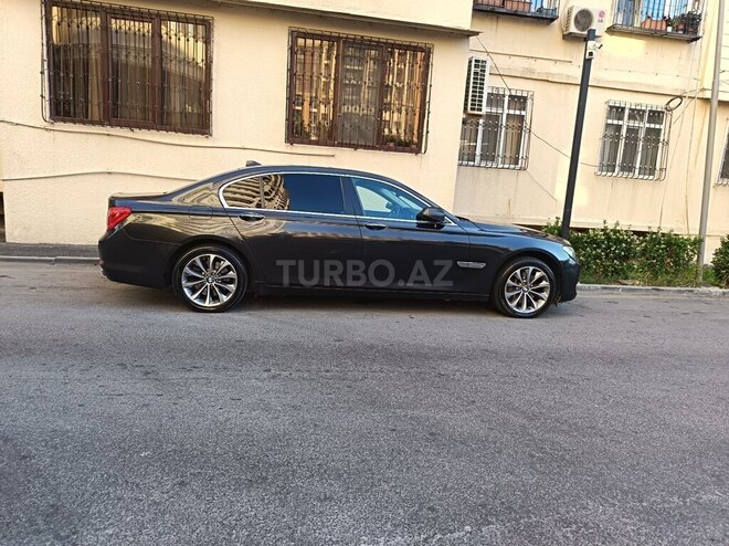 BMW 740-10
