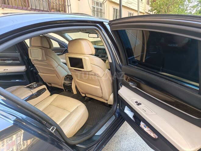 BMW 740-14