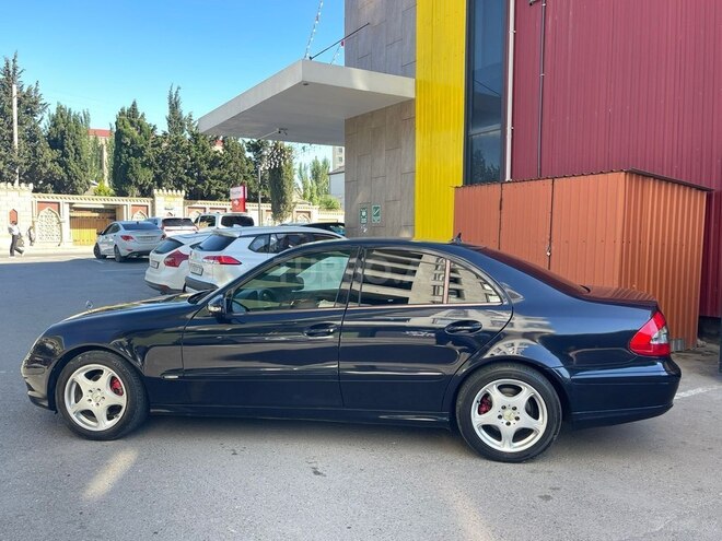 Mercedes E 220-3