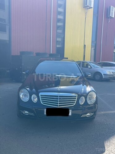 Mercedes E 220-1