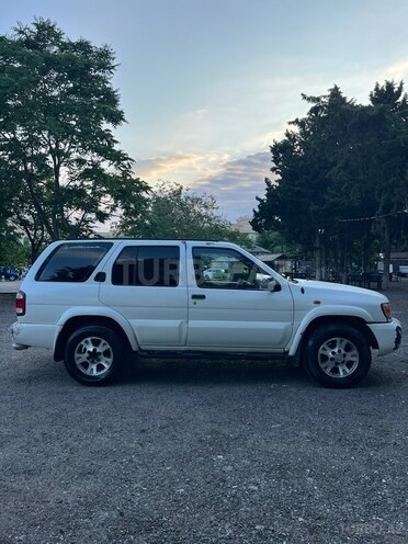 Nissan Pathfinder-4