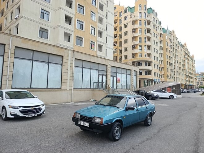 LADA (VAZ) 21099-1