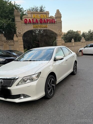 Toyota Camry-3