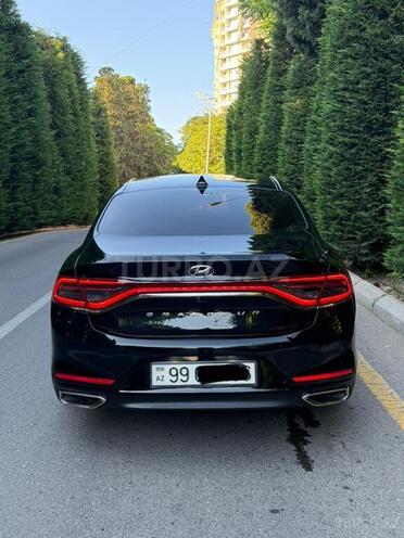 Hyundai Grandeur-2