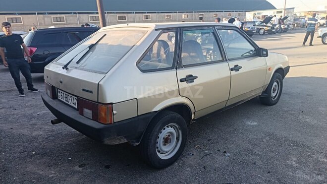 LADA (VAZ) 2109-2