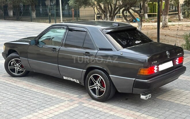 Mercedes 190-6