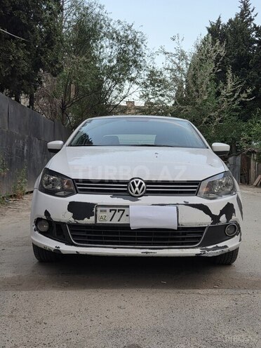 Volkswagen Polo-1